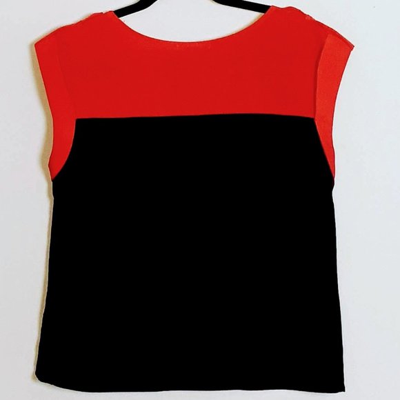 The Arte Coral/Orange and Black Color Block Blouse - Picture 2 of 3